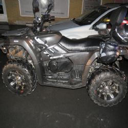 Karlovy Vary: Naboural do zaparkovaného vozidla a ujel