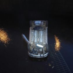 Karlovy Vary: Nedávala pozor při parkování, skončila v řece