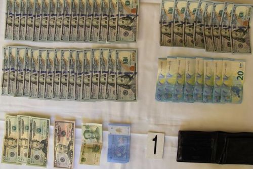 Karlovy Vary: Odcizil peněženku s 90 tisíci 