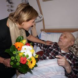 Karlovy Vary: Pan Josef Vrabec oslavil sté narozeniny