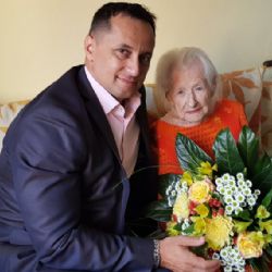 Karlovy Vary: Paní Zdenka Zídková dnes slaví 101. narozeniny