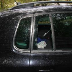 Karlovy Vary: Policie dopadla zloděje vykrádajícího auta 