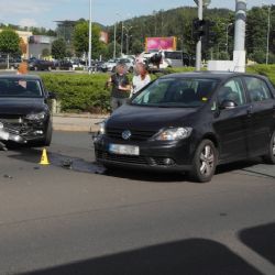 Karlovy Vary: Policie hledá svědky dopravní nehody