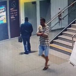 Karlovy Vary: Policie pátrá po muži z videozáznamu