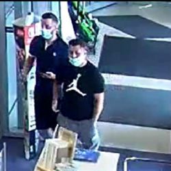 Karlovy Vary: Policie pátrá po zlodějích notebooku