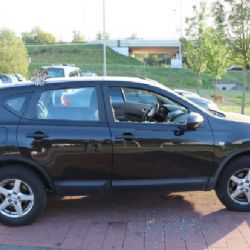 Karlovy Vary: Povedená dvojice ukradla z auta nákup