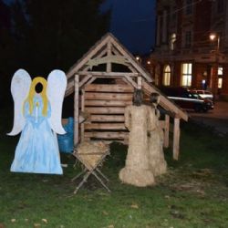 Karlovy Vary: Požár slaměných figurín v betlému