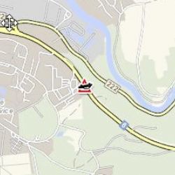 Karlovy Vary: Pozor! Vozidlo po nehodě blokuje dopravu