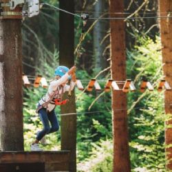 Karlovy Vary: Přírodní lanové centrum Sv. Linhart má nový okruh Junior