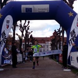 Karlovy Vary: Pro účast ve finále Juniorského maratonu si doběhli gymnazisté z Chebu a Sokolova 
