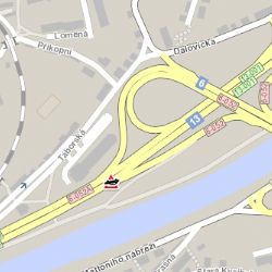 Karlovy Vary: Střet osobního vozidla s dodávkou