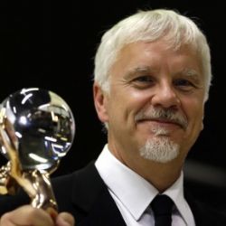 Karlovy Vary: Tim Robbins převzal Křišťálový glóbus