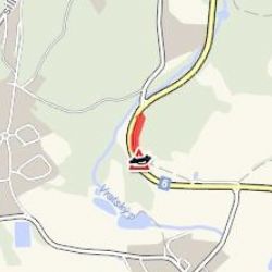 Karlovy Vary: U města havarovalo vozidlo