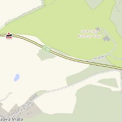 Karlovy Vary: U města havarovalo vozidlo do svodidel