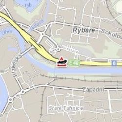 Karlovy Vary: Ve městě havarovalo osobní vozidlo