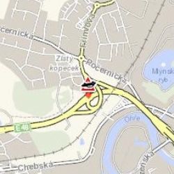 Karlovy Vary: Ve městě havarovalo vozidlo