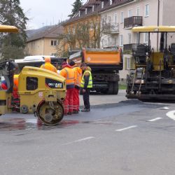 Karlovy Vary: Ve městě se opravují výtluky
