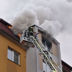 Karlovy Vary: Ve městě vyhořel podkrovní byt