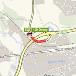 Karlovy Vary: Vozidlo skončilo ve svodidlech