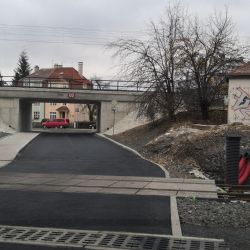 Karlovy Vary: Železniční most a podjezd v Bohaticích je opravený. Objížďka skončila