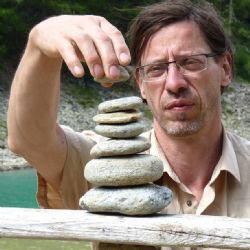 Königsmühle láká na tvorbu landartového improvizátora Lala Podlachy