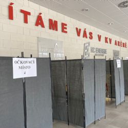 Kraj zprovozní nové očkovací centrum v KV Aréně