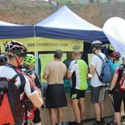 Kraj zve malé i velké cykloturisty na Den Cyklostezky Ohře 