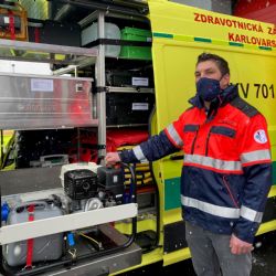 Krajští záchranáři mají nový menší vůz a dva velké sanitní speciály