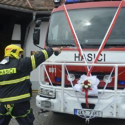 Královské Poříčí: Hasiči dostali nové auto