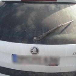 Královské Poříčí: Vadila mu zaparkovaná vozidla. Celkem jich poškodil sedm