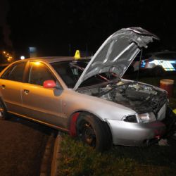 Kraslice: Mladý řidič nezvládl kruhový objezd