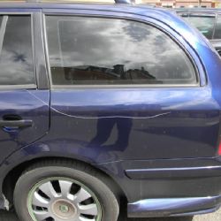 Kraslice: Zaparkované vozidlo poškrábal šroubovákem