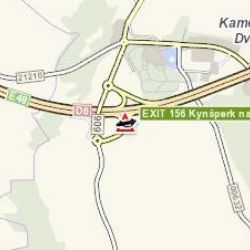 Kynšperk nad Ohří: Na šestce narazilo osobní vozidlo do svodidel