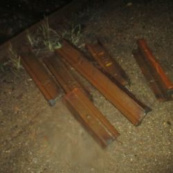 Loket: Kradl kolejnice