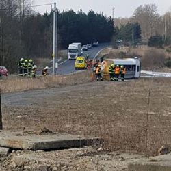 Loket: Pozor! Převrácená cisterna s naftou