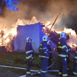 Loužek: Požár zcela zničil seník 