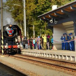Mariánské Lázně: Na Den železnice byla vypravena 70 let stará parní lokomotiva Šlechtična