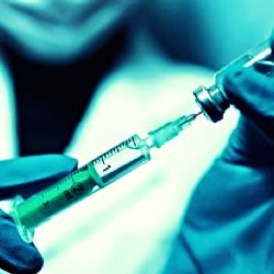 Města nabízí seniorům pomoc s registrací očkování