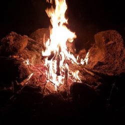 Meteorologové stále varují před rizikem požárů