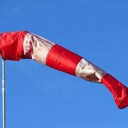 Meteorologové varují před silným větrem