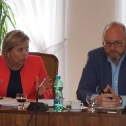  Ministr školství a předsedkyně Asociace krajů ČR došli ke shodě ohledně memoranda o budoucnosti vzdělávání