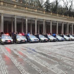 Ministr vnitra předal policistům 30 vozidel 