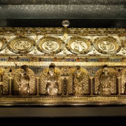 Model relikviáře sv. Maura, který vyrobili vězni, zamířil do Polska