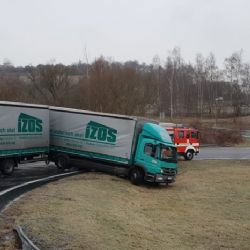 Na řadě míst Karlovarského kraje nepřestává pršet. Výstraha před ledovkou stále platí