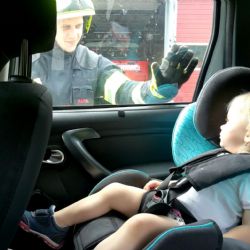 Nechat dítě či zvíře zavřené v autě je nezodpovědné. Následky mohou být fatální