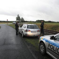 Nejdecko: Policejní akce úklid se zúčastnila více jak desítka policistů