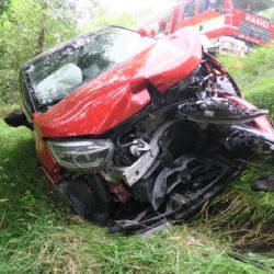 Nejdek: Čelní střet. Řidička naštěstí vyvázla s lehkým zraněním