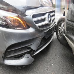 Nejdek: Otáčel se s vozidlem. Způsobil dopravní nehodu