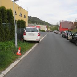 Nejdek: Řádně nezabezpečil vozidlo. To se samovolně rozjelo