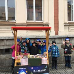 Nejdek: Žáci na jarmarku vydělali přes 13 tisíc korun